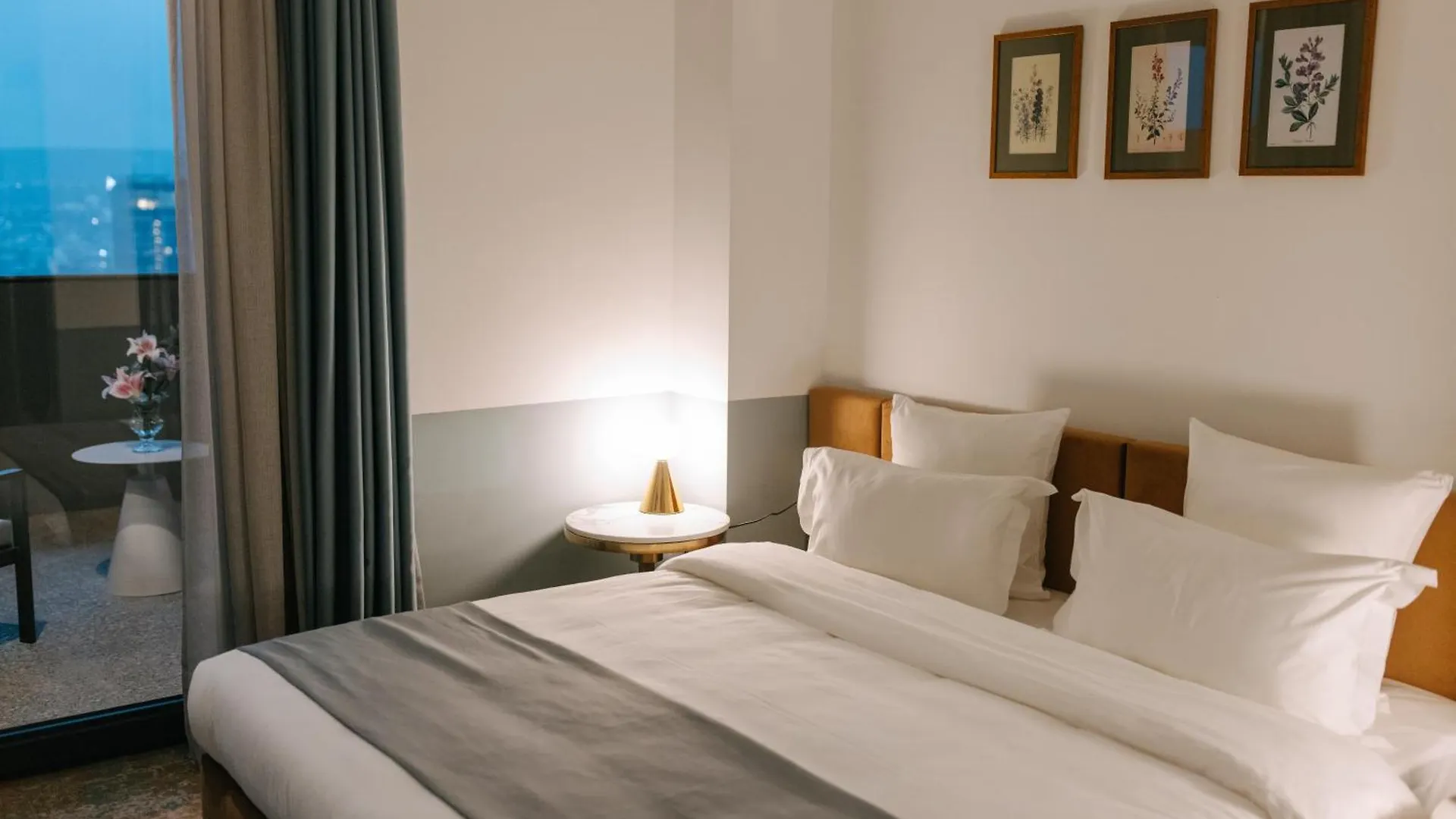 Castor & Pollux Hotel Tbilisi 4*,